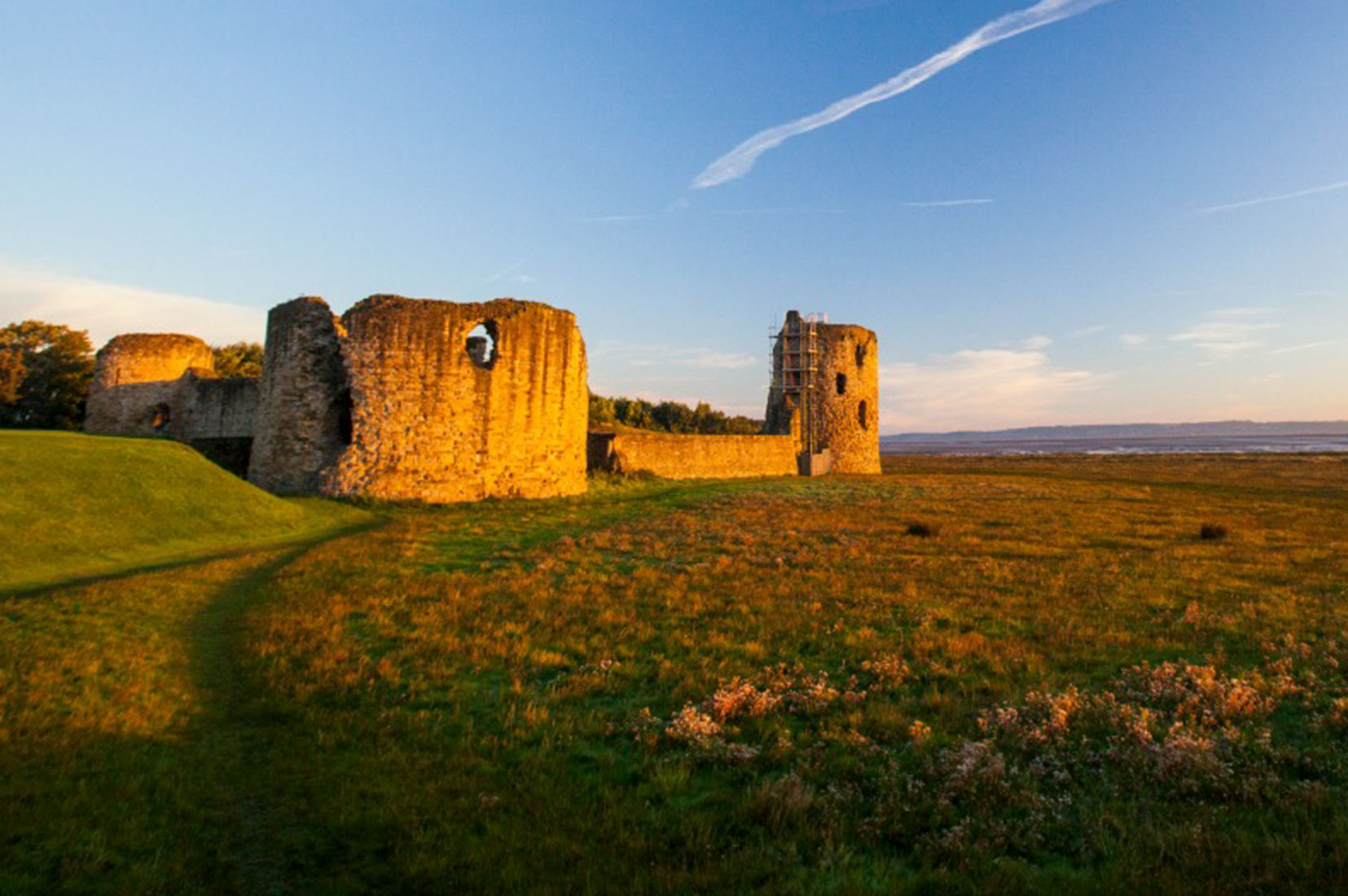 Flint Castle and Foreshore - Gogledd Ddwyrain Cymru - North East Wales